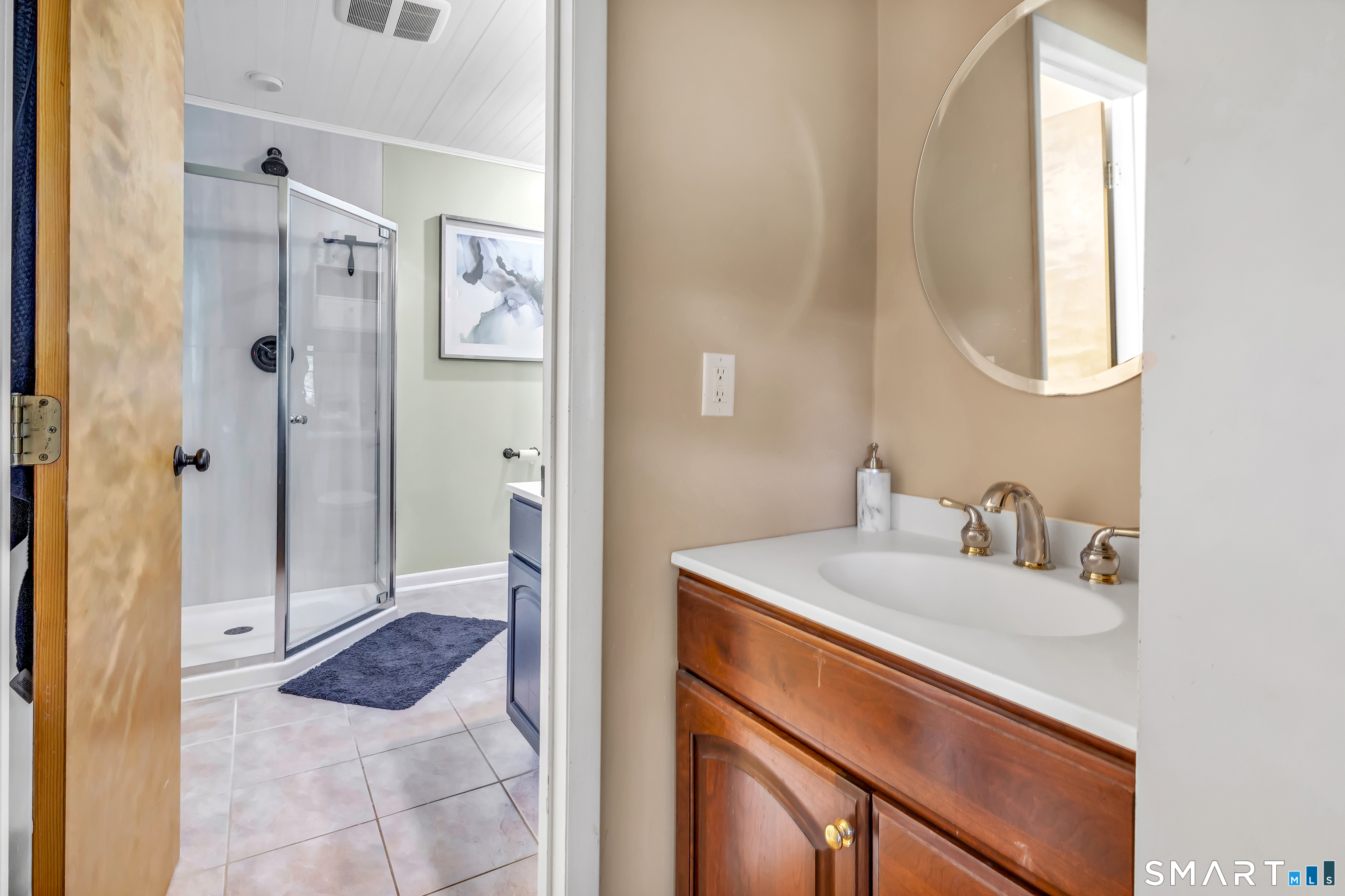 109 Sterling Road Trumbull, CT 06611 - Photo 23 of 40