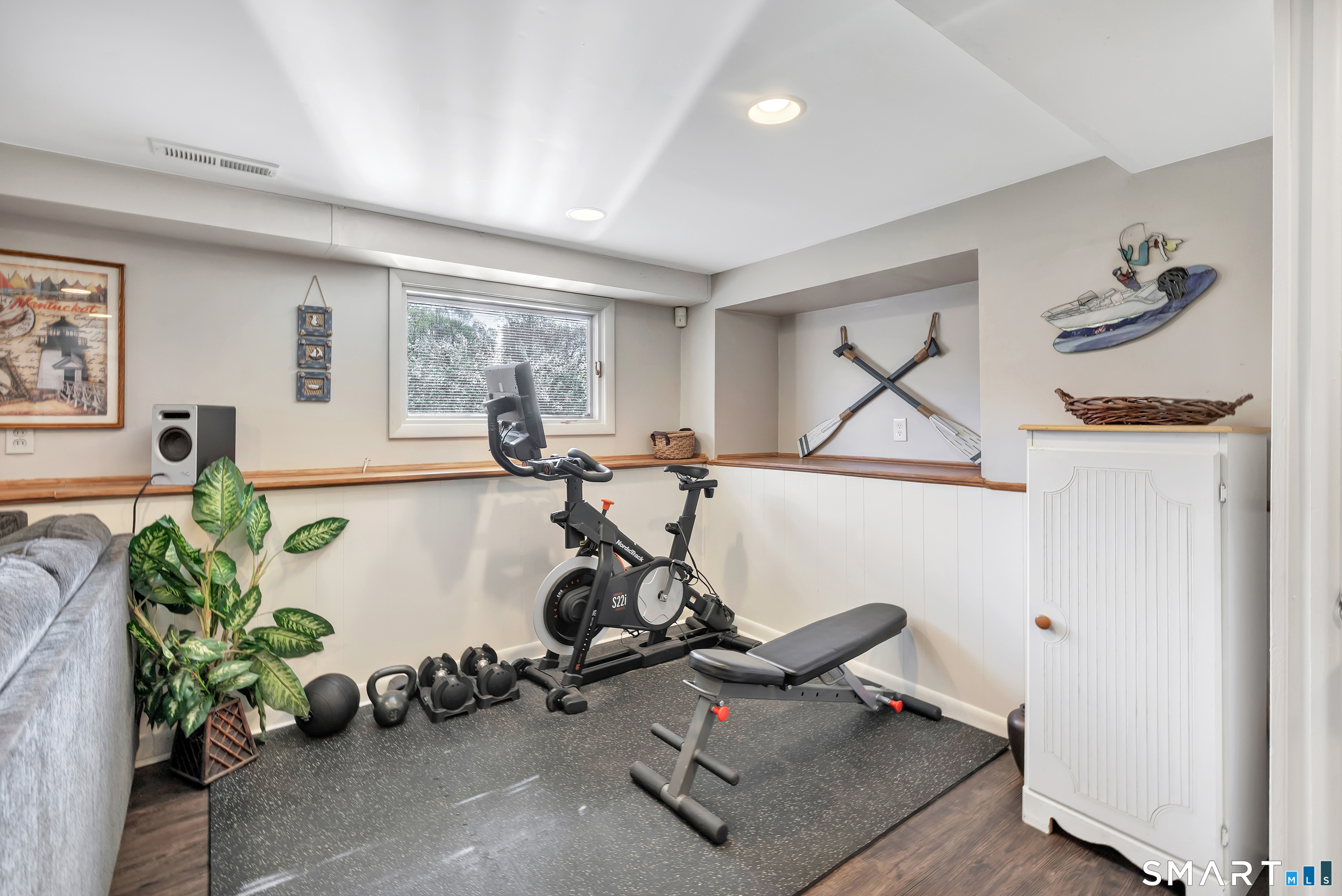109 Sterling Road Trumbull, CT 06611 - Photo 29 of 40