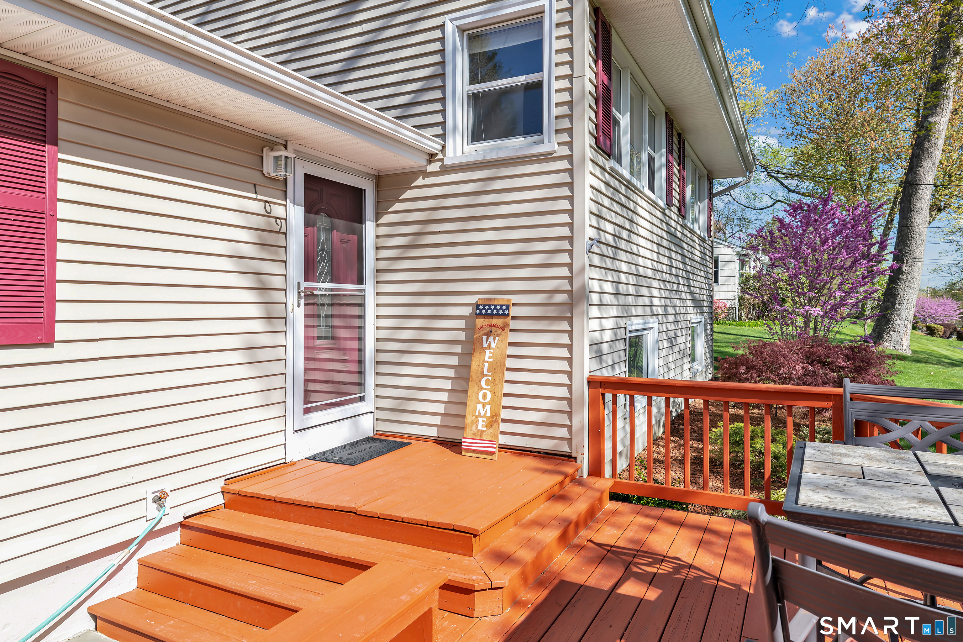 109 Sterling Road Trumbull, CT 06611 - Photo 3 of 40