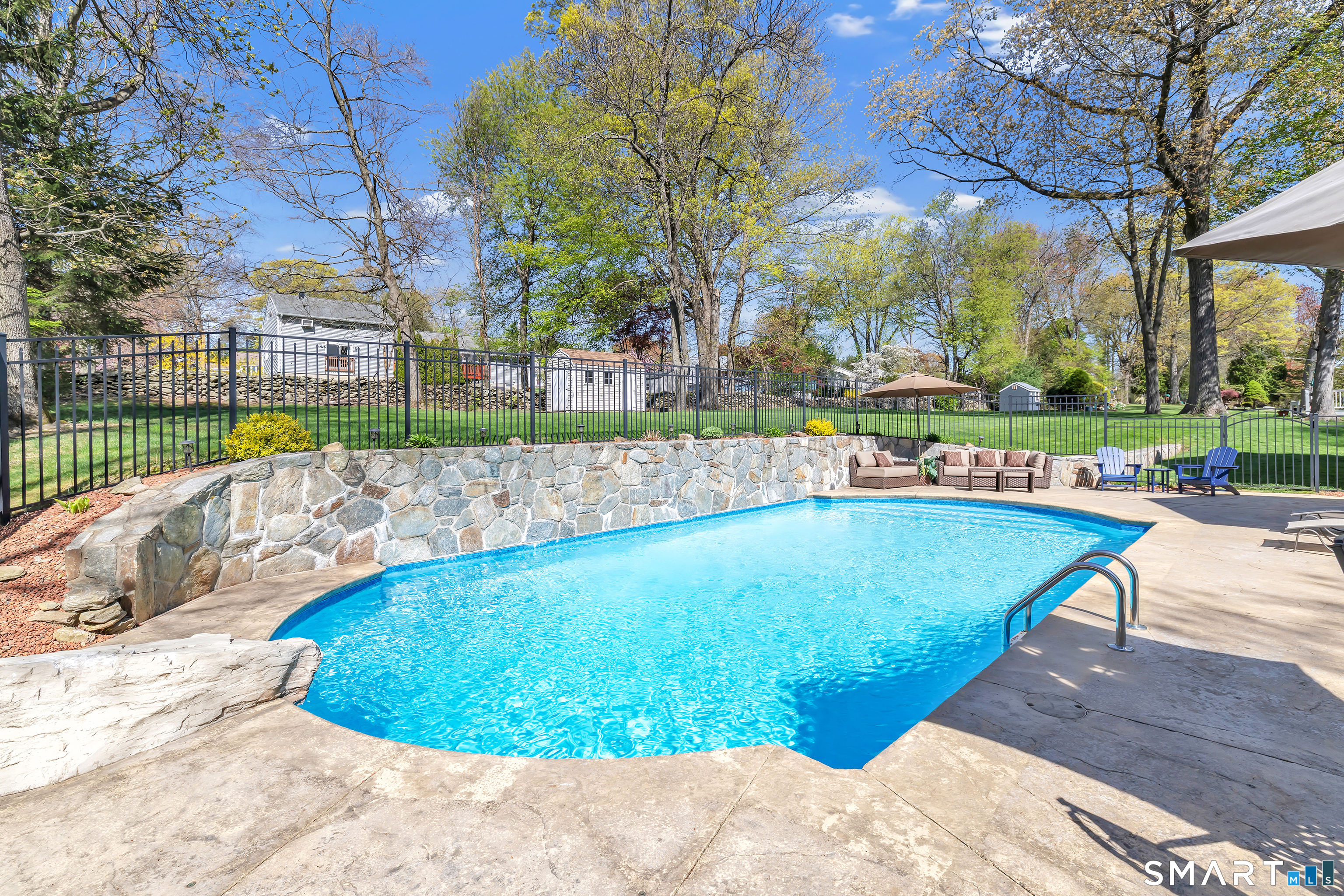 109 Sterling Road Trumbull, CT 06611 - Photo 31 of 40