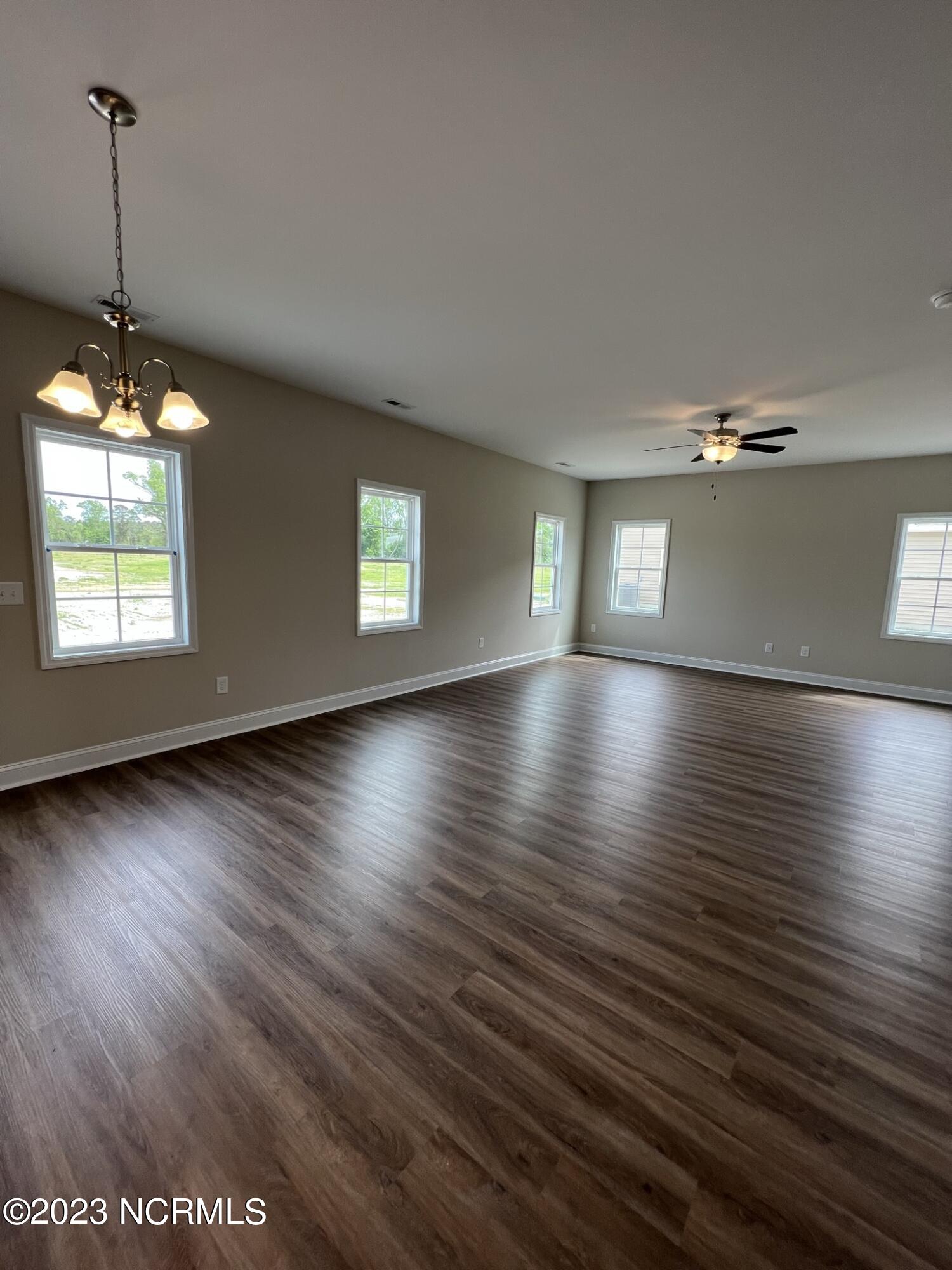 551 Stella Road Stella, NC 28582 - Photo 10 of 22 Living/Breakfast