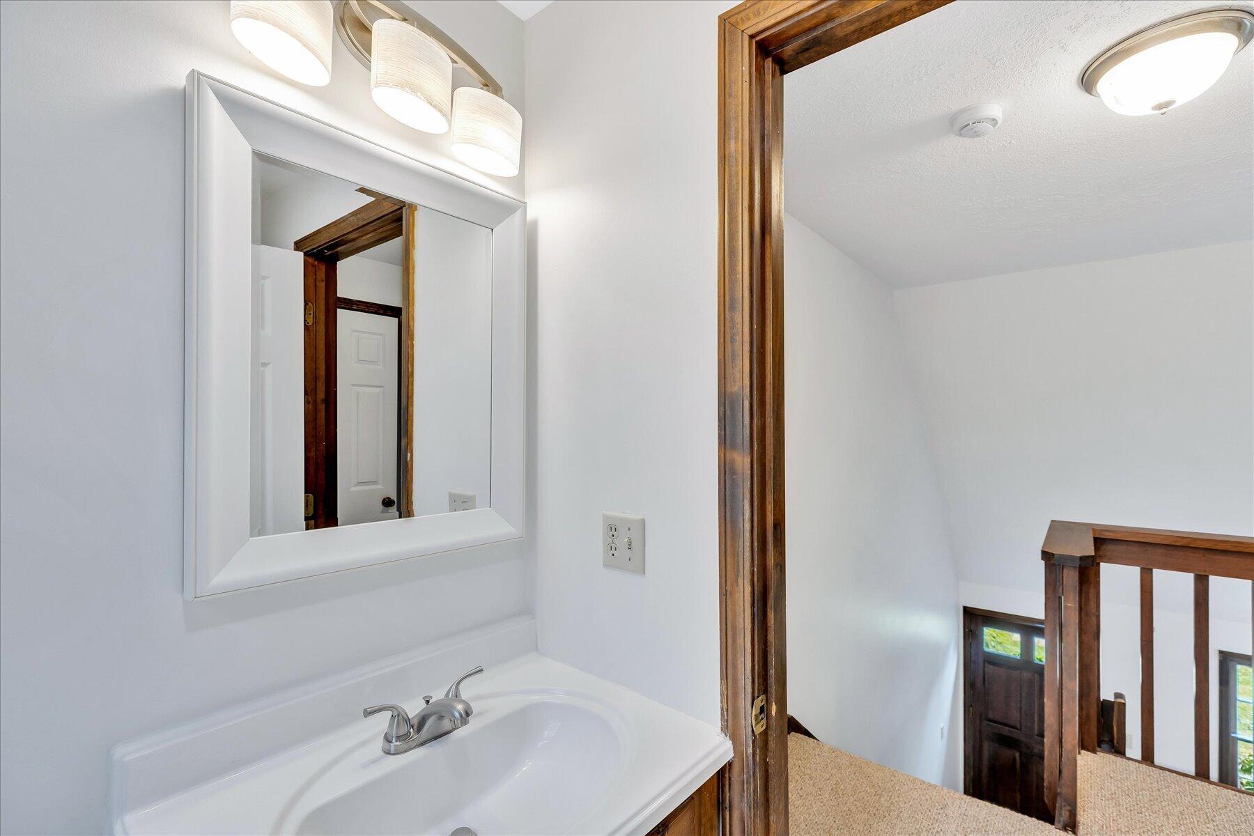61 Althea Road North Falmouth, MA 02556 - Photo 16 of 41 Second floor full bathroom