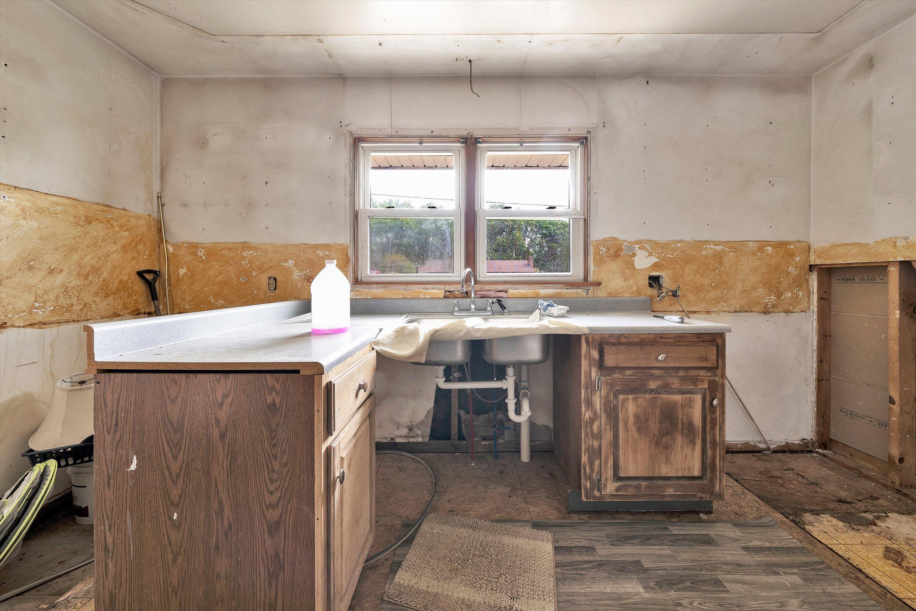 145 Cornell Road Rocky Mount, VA 24151 - Photo 6 of 16 a view of a kitchen with a table and chairs