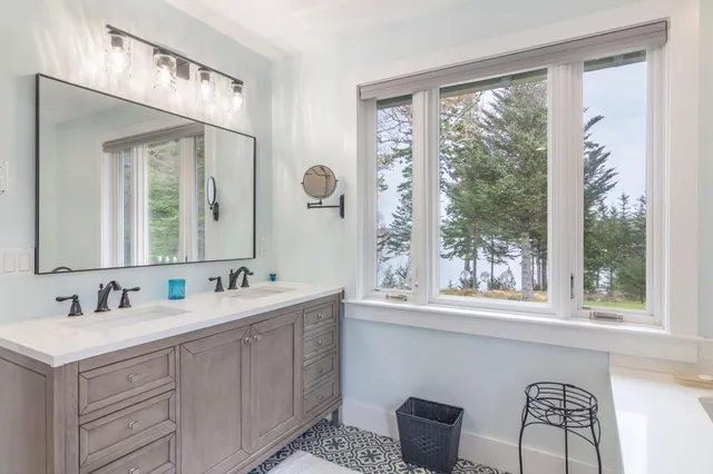 $897,630 | 41 Leighton Circle, Steuben, ME 04680