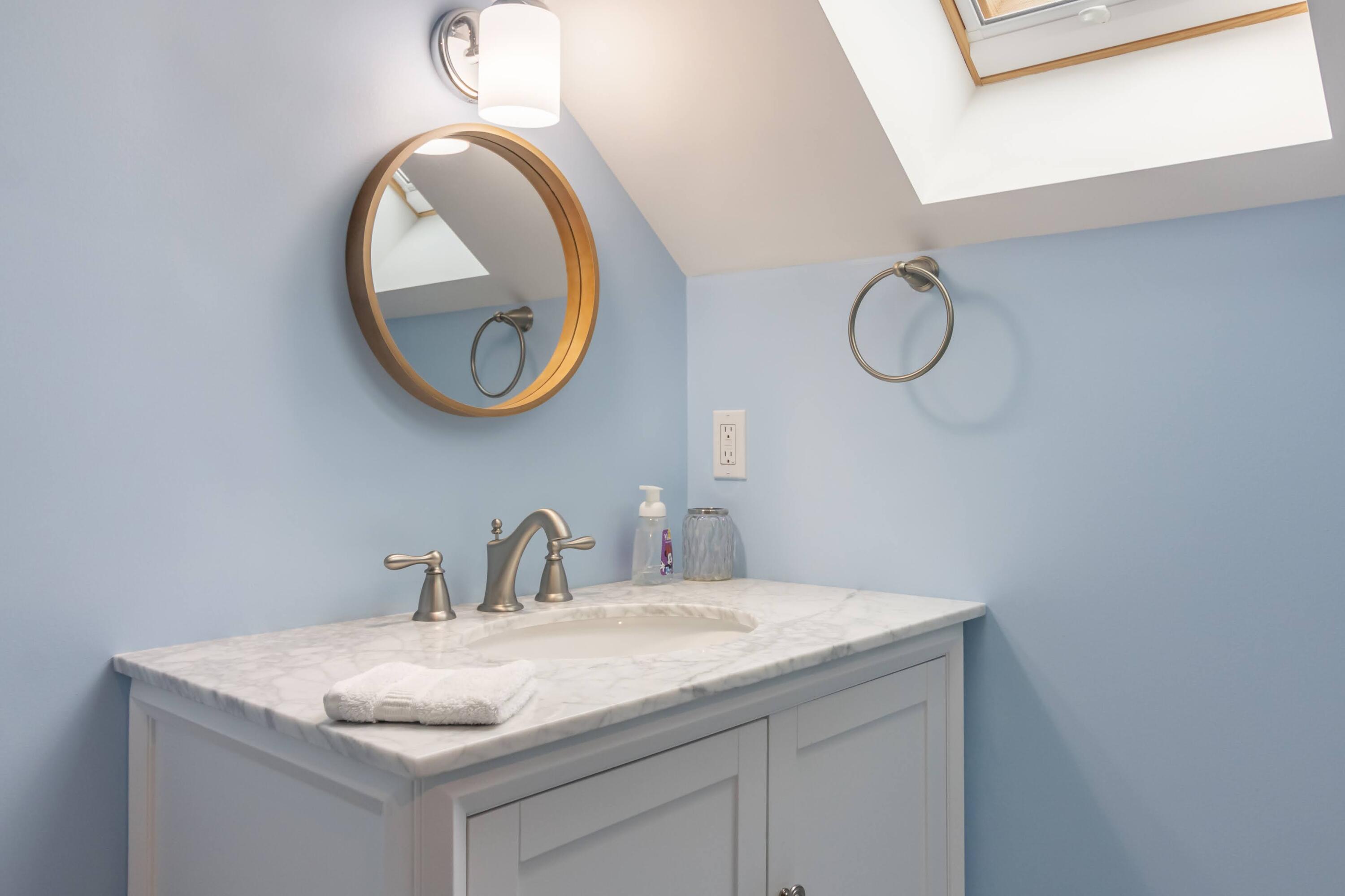 41 Leighton Circle Steuben, ME 04680 - Photo 40 of 74 Second floor bath