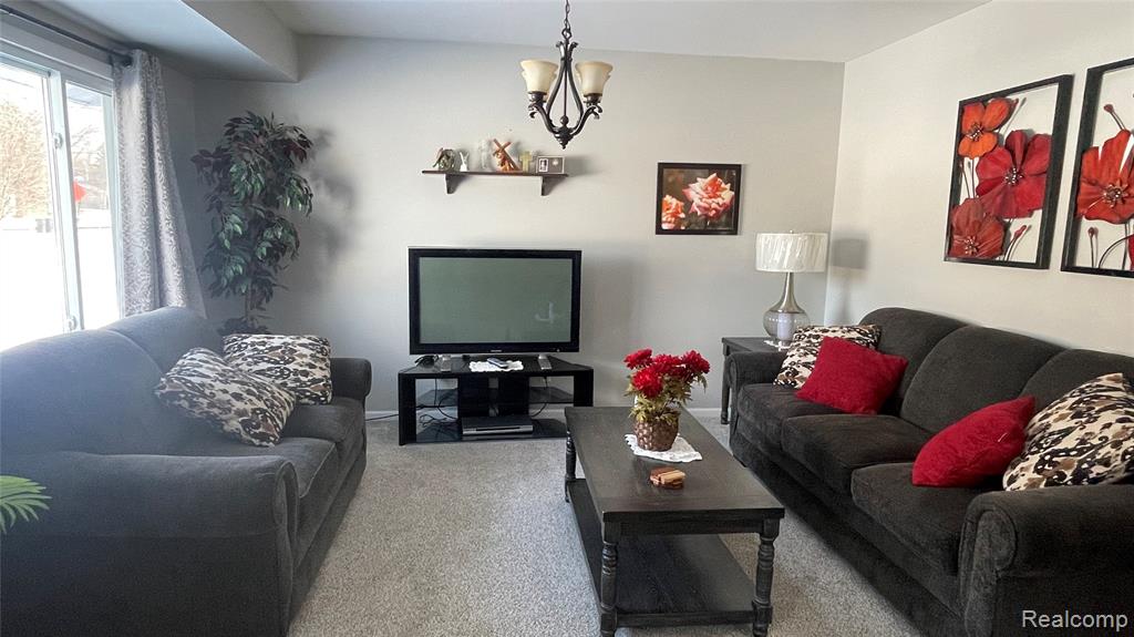 7120 Lapeer Road Davison, MI 48423 - Photo 4 of 48