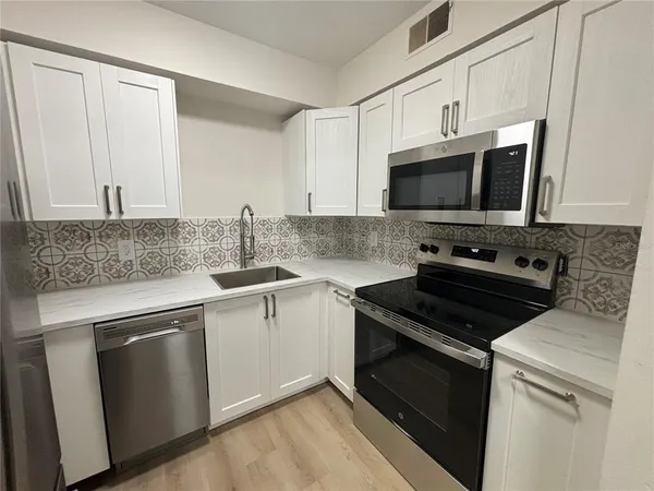 $1,600 | 1219 East Mohawk Avenue, Unit A, Tampa, FL 33604