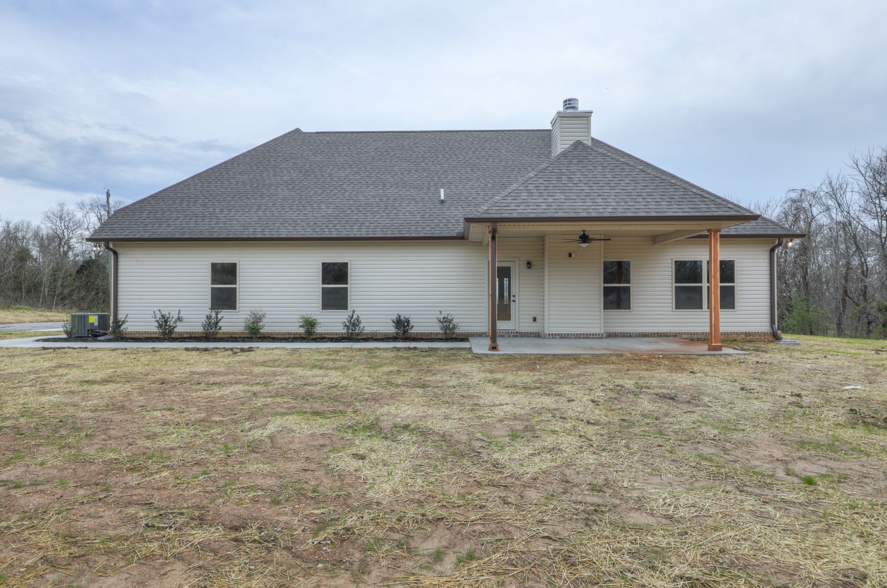 2351 Belotes Ferry Road Lebanon, TN 37087 - Photo 7 of 34 a front view of house with yard and trees