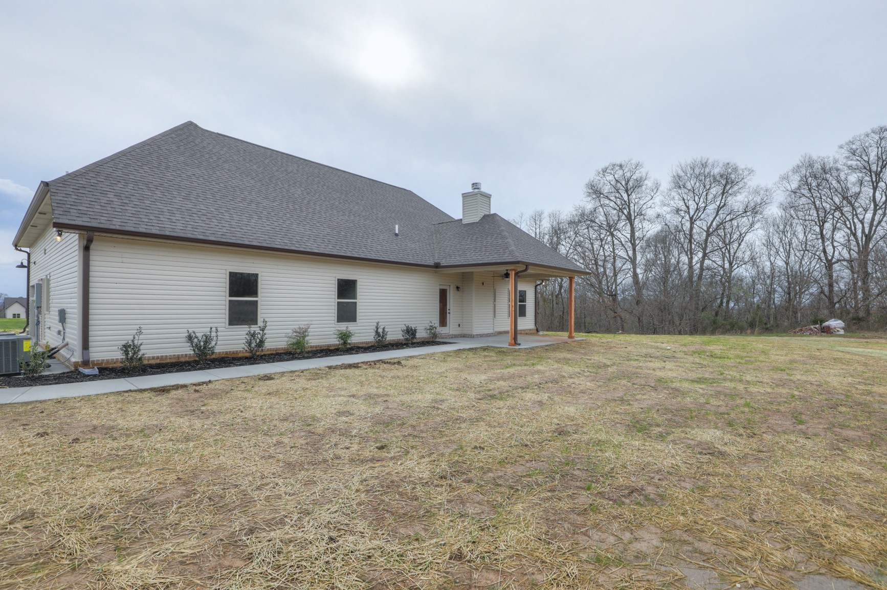2351 Belotes Ferry Road Lebanon, TN 37087 - Photo 9 of 34 a front view of house with yard and trees