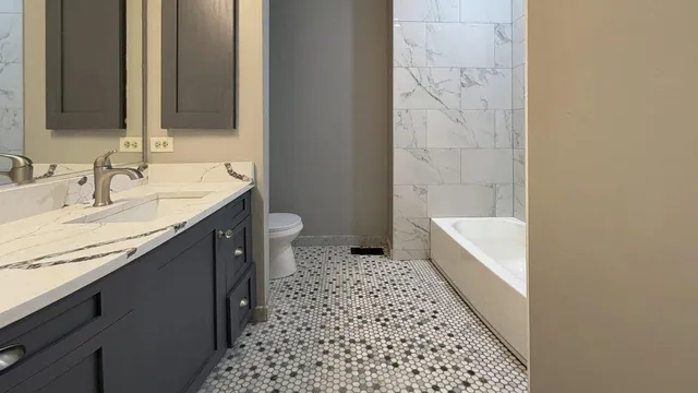 $475,000 | 2350 West George Street, Unit 2350, Chicago, IL 60618