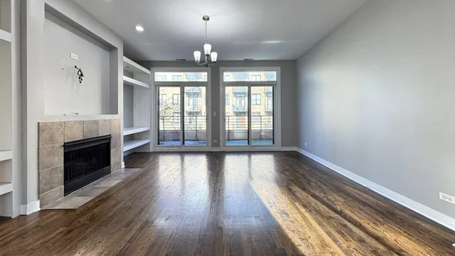 $475,000 | 2350 West George Street, Unit 2350, Chicago, IL 60618