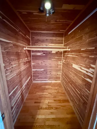 $1,450 | 723 Glendale Avenue, Rockford, IL 61108