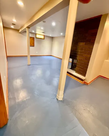 $1,450 | 723 Glendale Avenue, Rockford, IL 61108