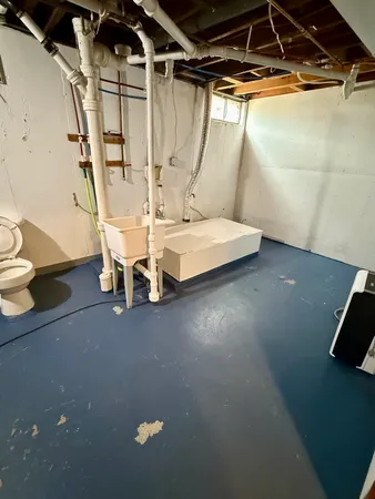 $1,450 | 723 Glendale Avenue, Rockford, IL 61108