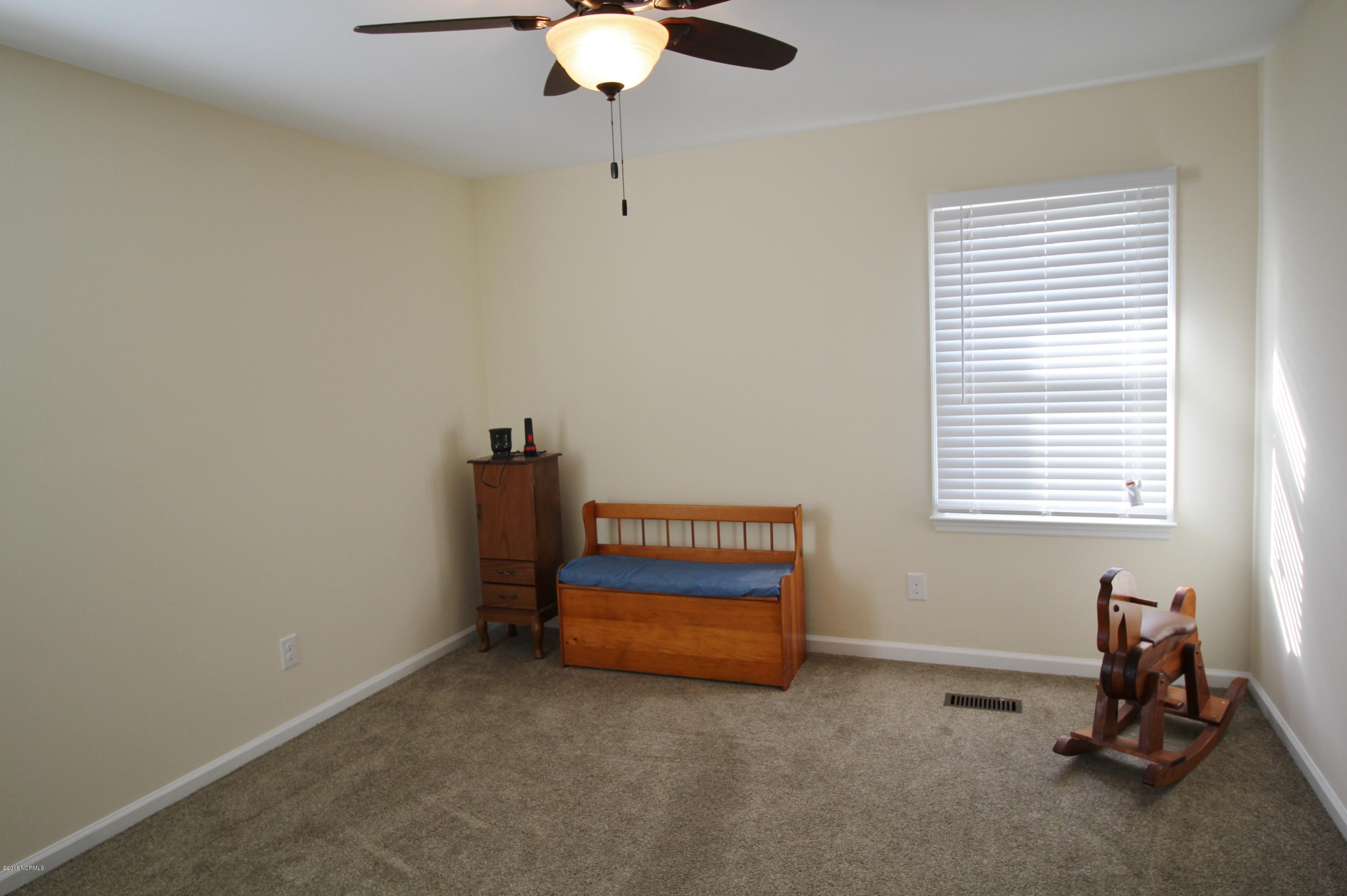 102 Manchester Road Havelock, NC 28532 - Photo 13 of 32 Bedroom 4