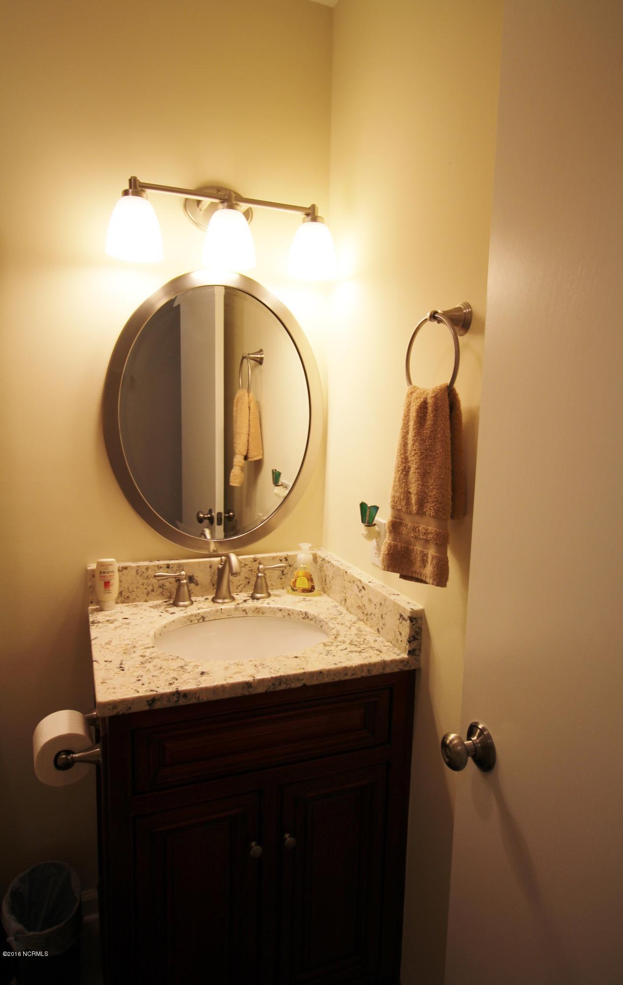 102 Manchester Road Havelock, NC 28532 - Photo 19 of 32 New Vanity