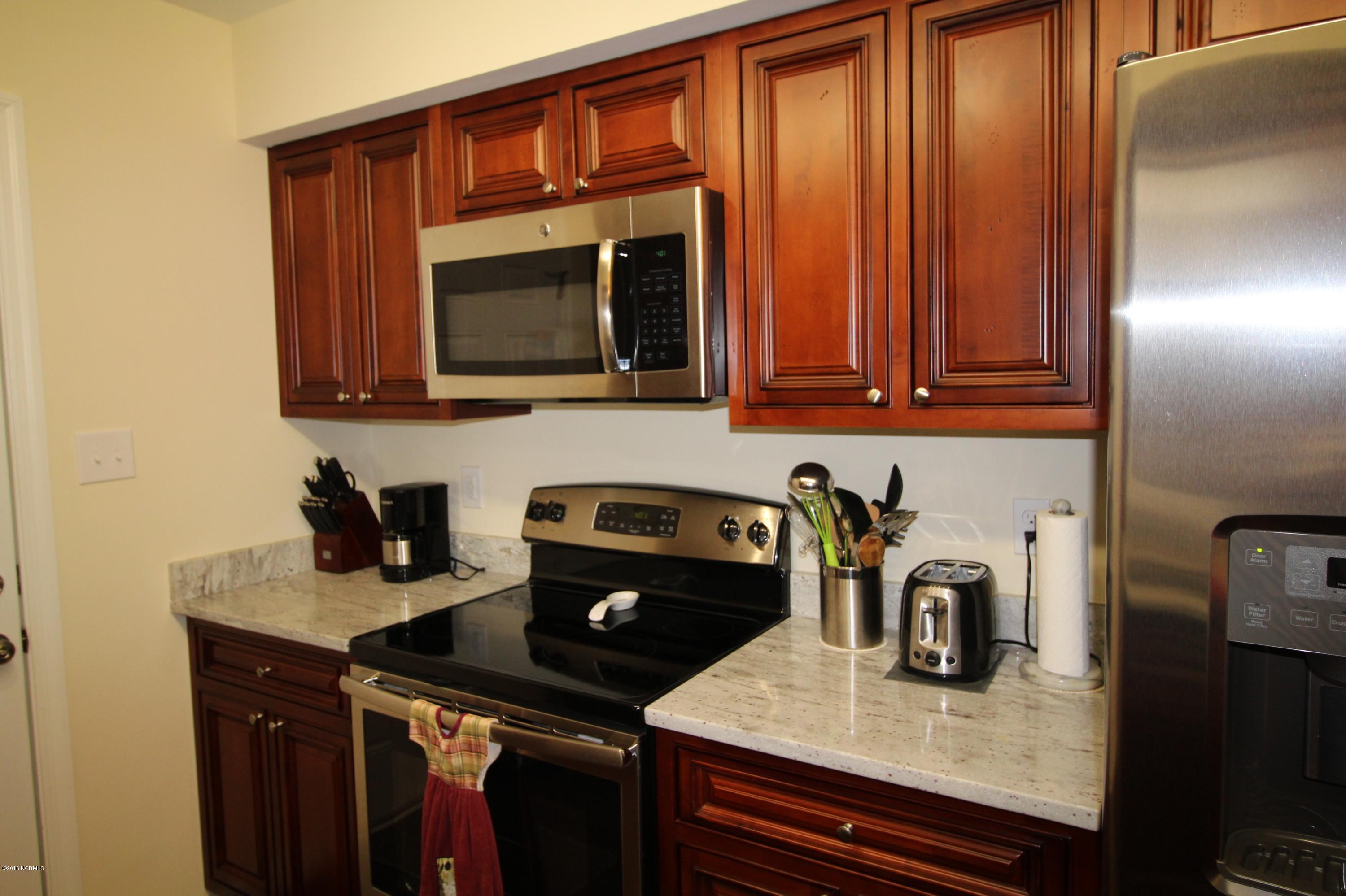 102 Manchester Road Havelock, NC 28532 - Photo 10 of 32 New Stainless Steel Appliances