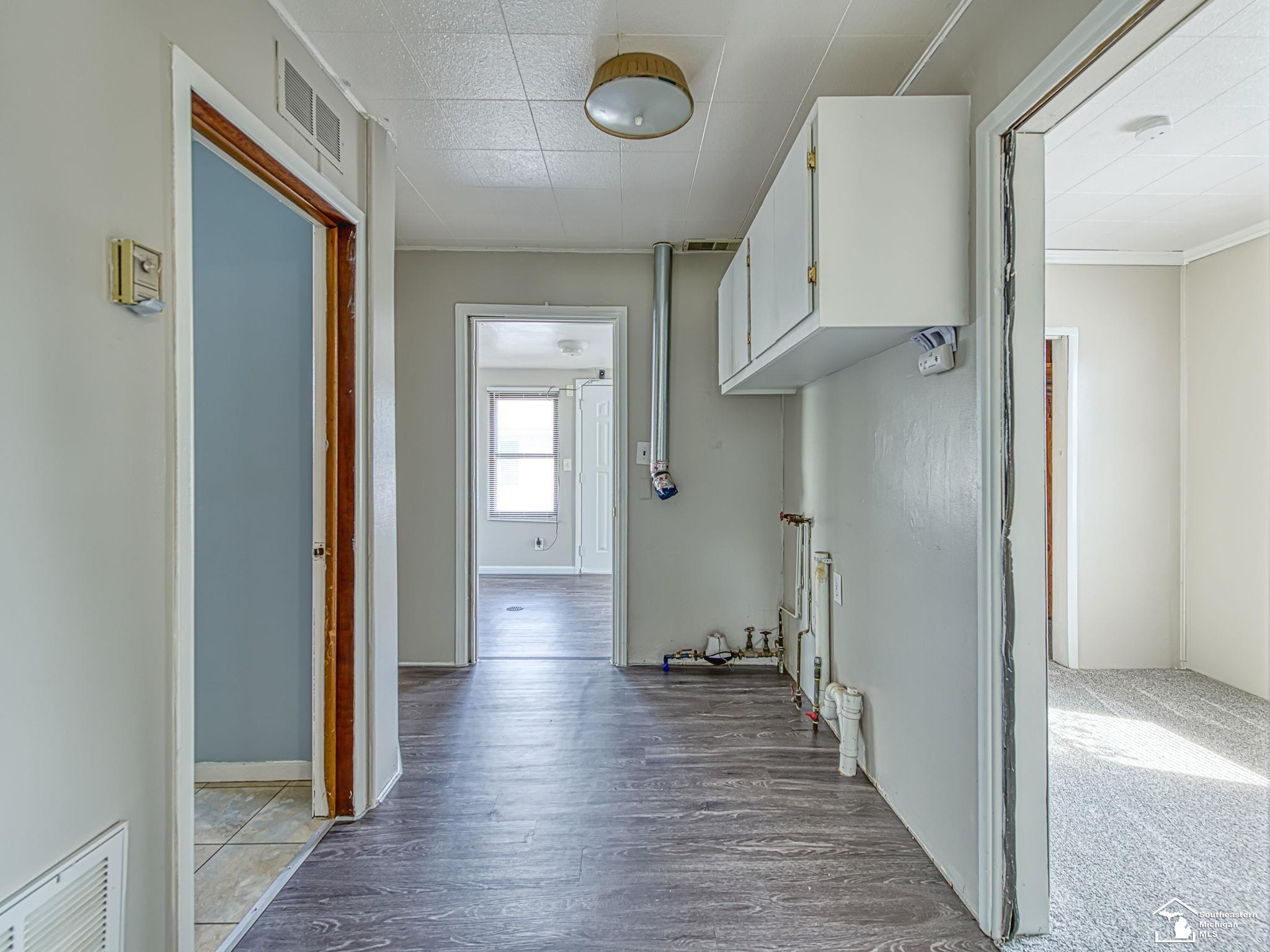 20212 Northline Road Taylor, MI 48180 - Photo 18 of 41 50185138-f2f01036-c84d-4ccb-988a-cbe6cf86ea15.JPG