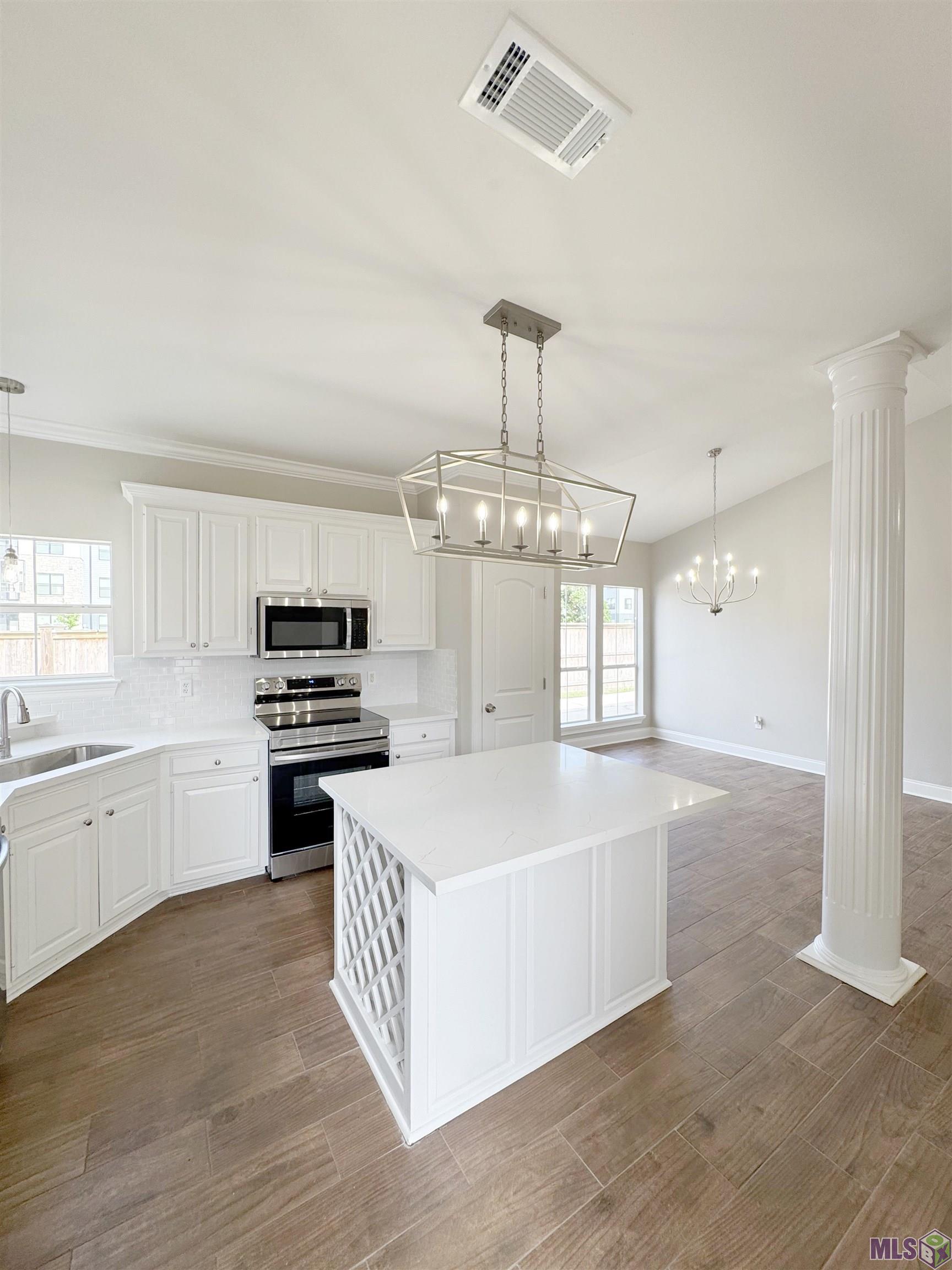 10467 Springcrest Drive Baton Rouge, LA 70810 - Photo 5 of 20