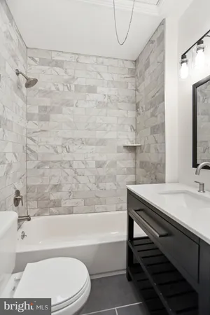 $2,900 | 323 34th Street Northeast, Washington, DC 20019