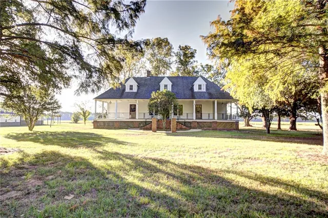 $575,000 | 646 Fish Hatchery Road, Natchitoches, LA 71457