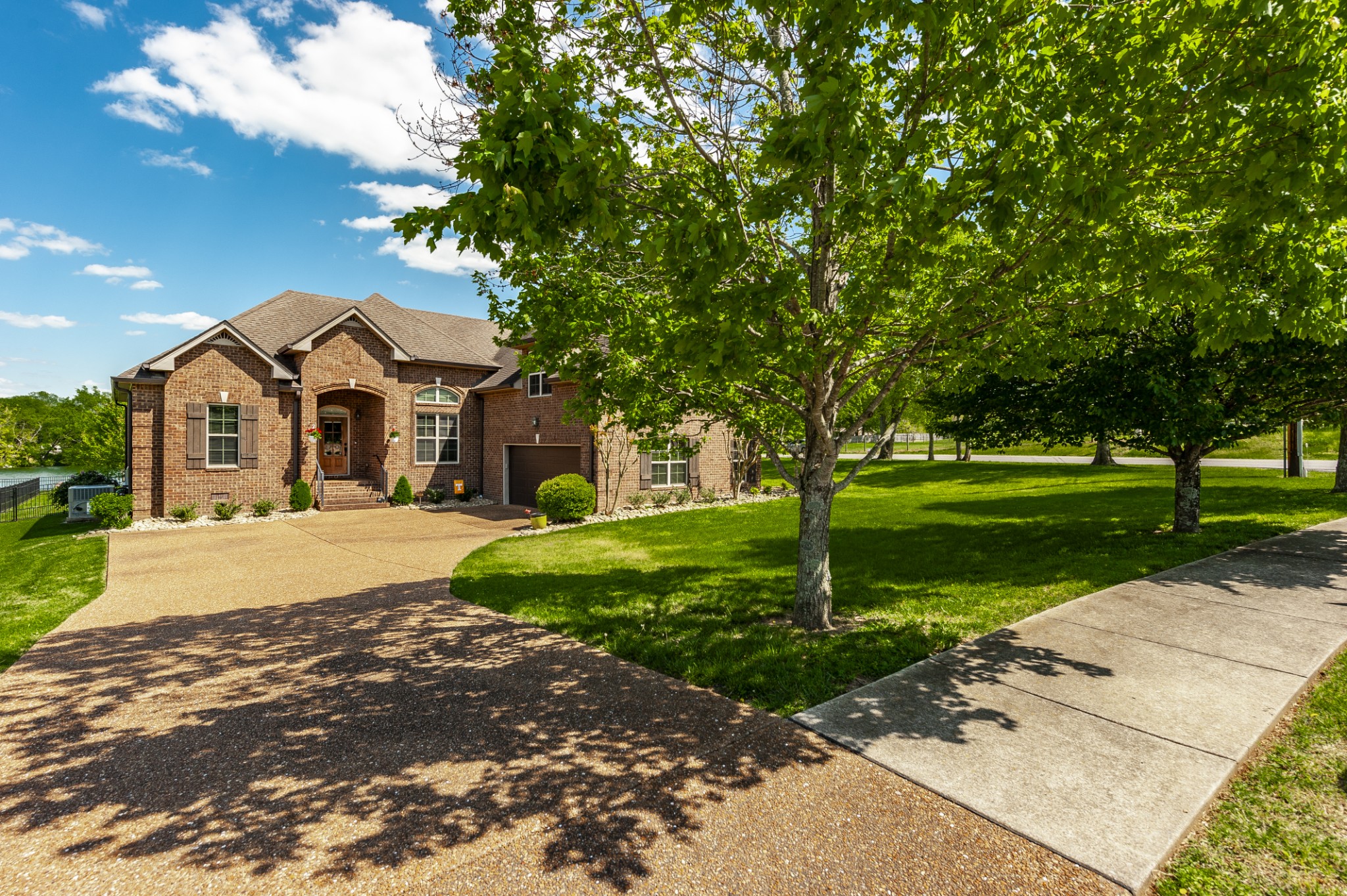 1247 Livingston Road Gallatin, TN 37066 - Photo 2 of 30 Gallery Image 2