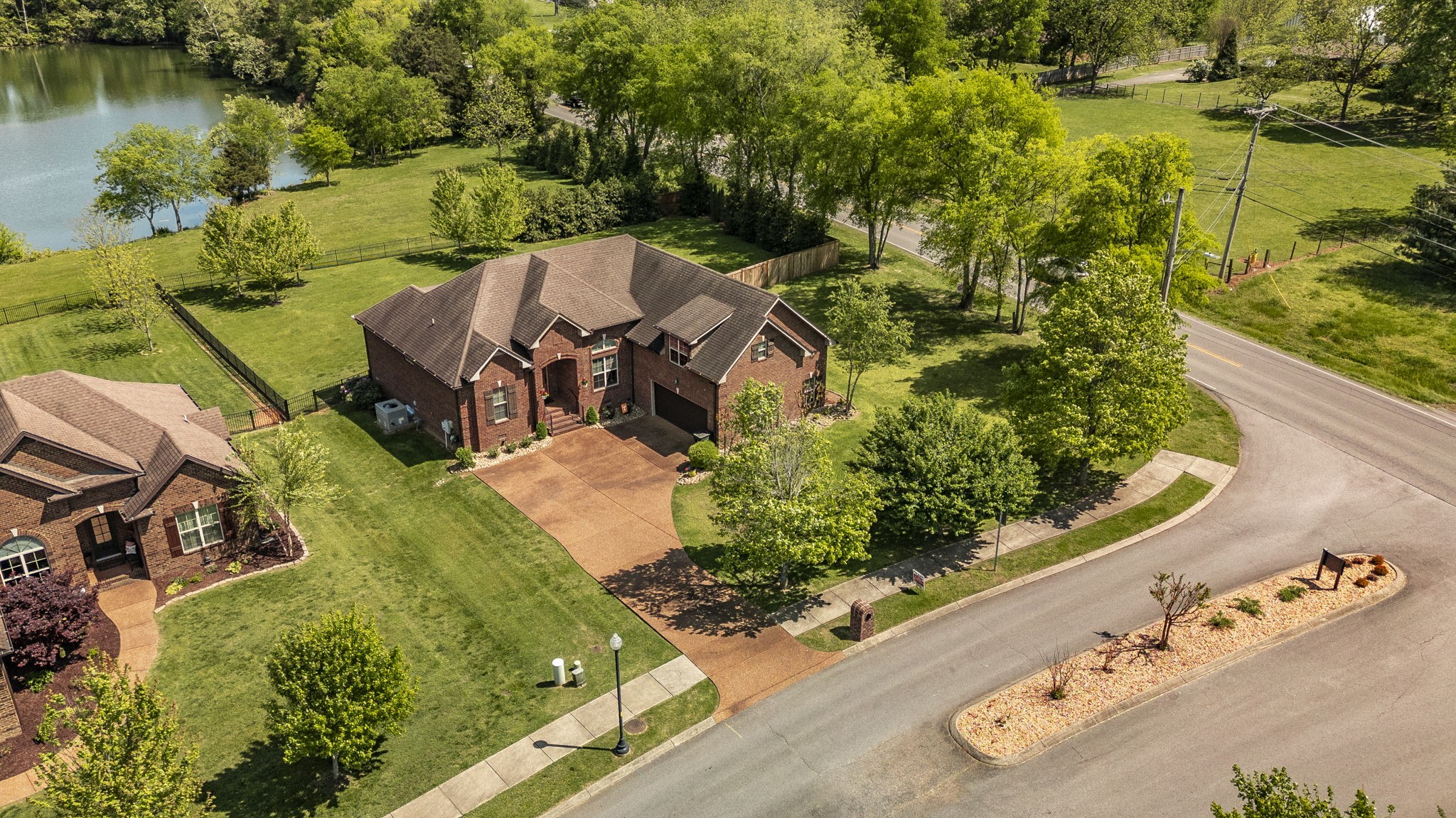1247 Livingston Road Gallatin, TN 37066 - Photo 4 of 30 Gallery Image 4