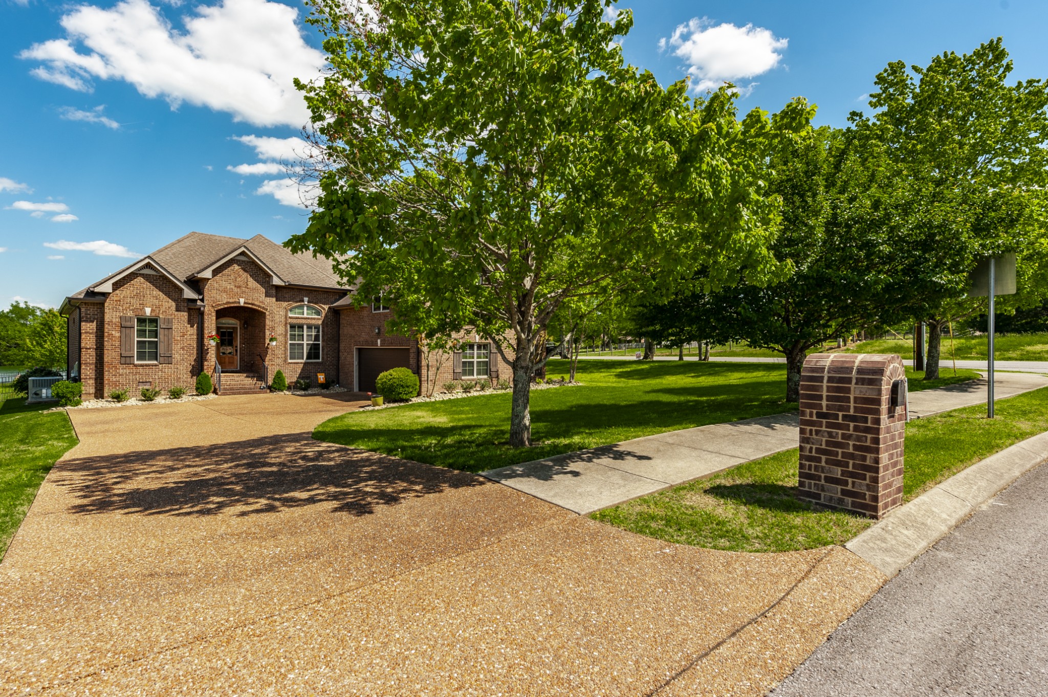 1247 Livingston Road Gallatin, TN 37066 - Photo 6 of 30 Gallery Image 6