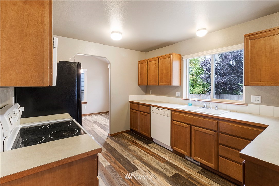 5519 55th Loop Southeast Olympia, WA 98513 - Photo 11 of 25