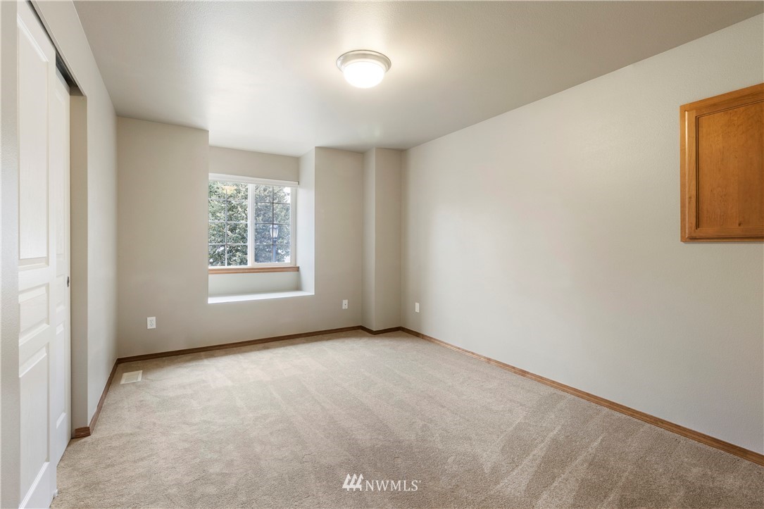 5519 55th Loop Southeast Olympia, WA 98513 - Photo 15 of 25