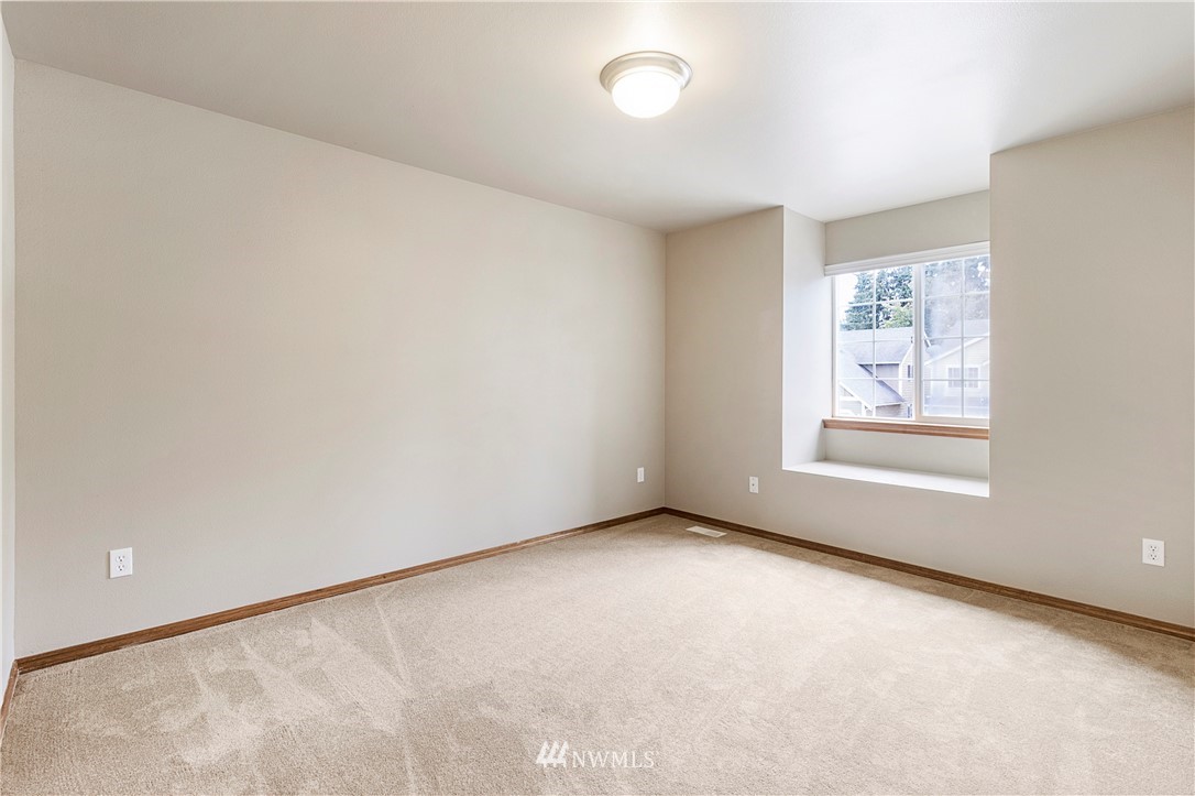 5519 55th Loop Southeast Olympia, WA 98513 - Photo 17 of 25