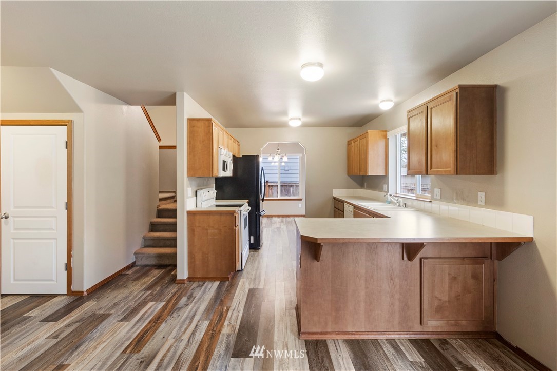 5519 55th Loop Southeast Olympia, WA 98513 - Photo 10 of 25