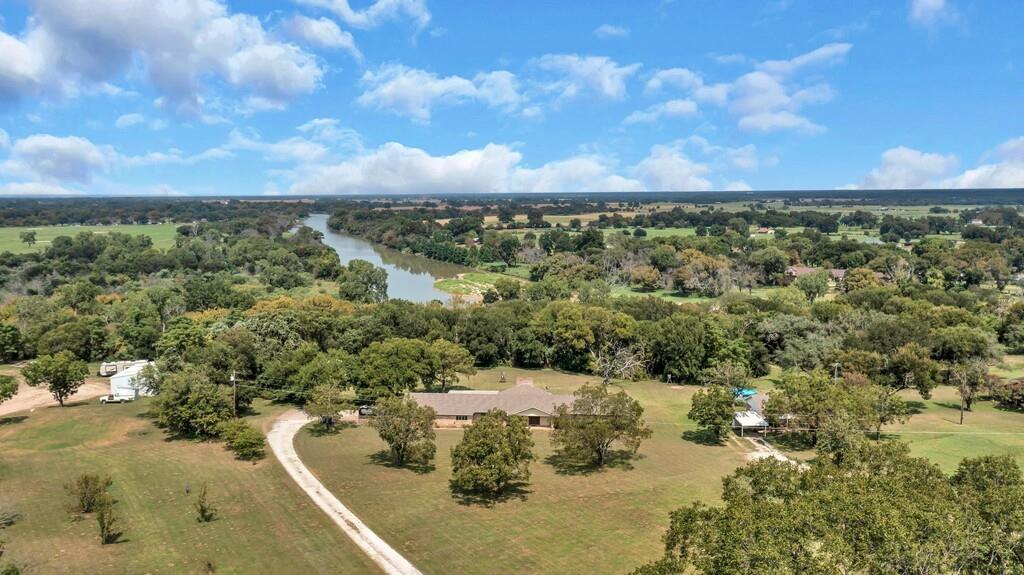 203 River Lane Waco, TX 76708 - Photo 3 of 40 a view of a city