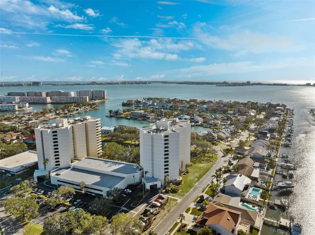 $630,000 | 5950 Pelican Bay Plaza South, Unit PH2F, Gulfport, FL 33707