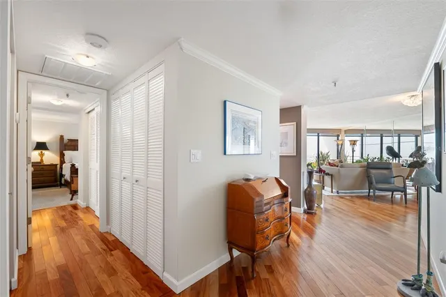 $630,000 | 5950 Pelican Bay Plaza South, Unit PH2F, Gulfport, FL 33707