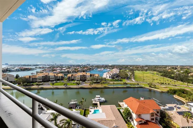 $630,000 | 5950 Pelican Bay Plaza South, Unit PH2F, Gulfport, FL 33707
