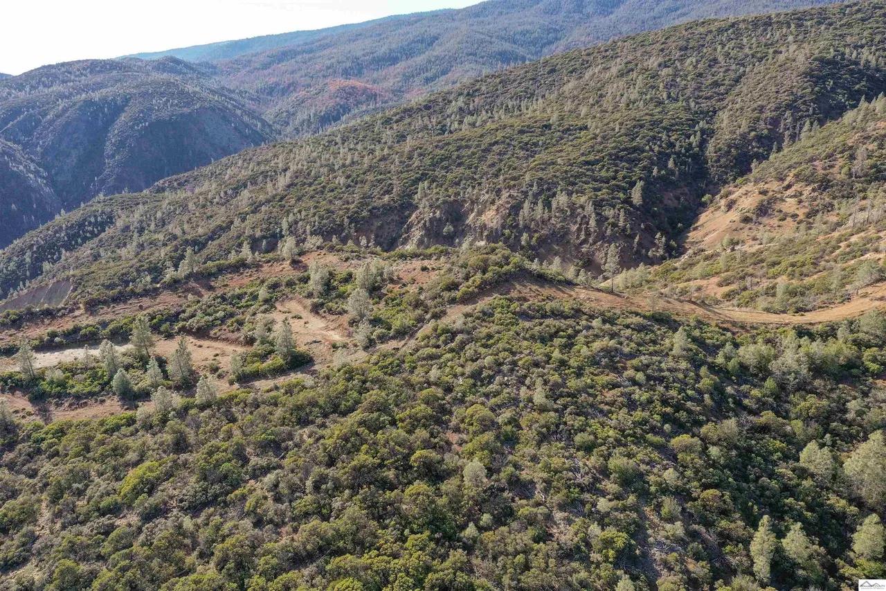 0 Red Bank Road Carmichael, CA 95608 - Photo 3 of 29 a view of a dry yard with wooden fence