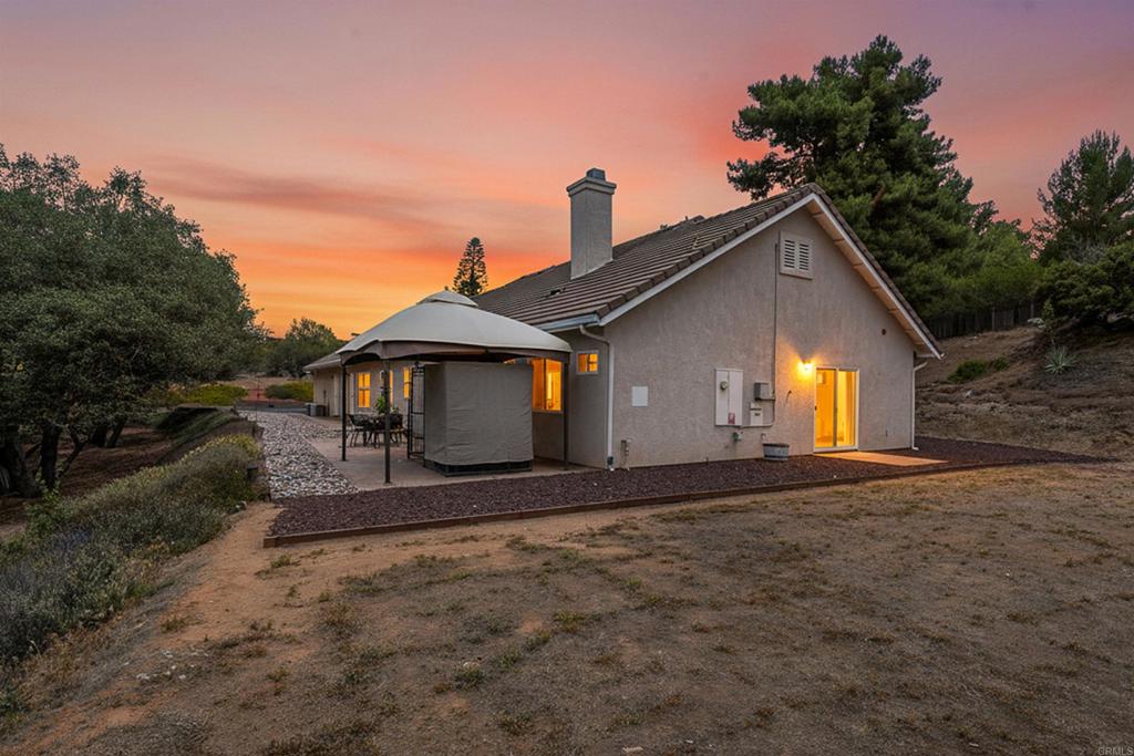2231 Yucca Hill Road Alpine, CA 91901 - Photo 6 of 34