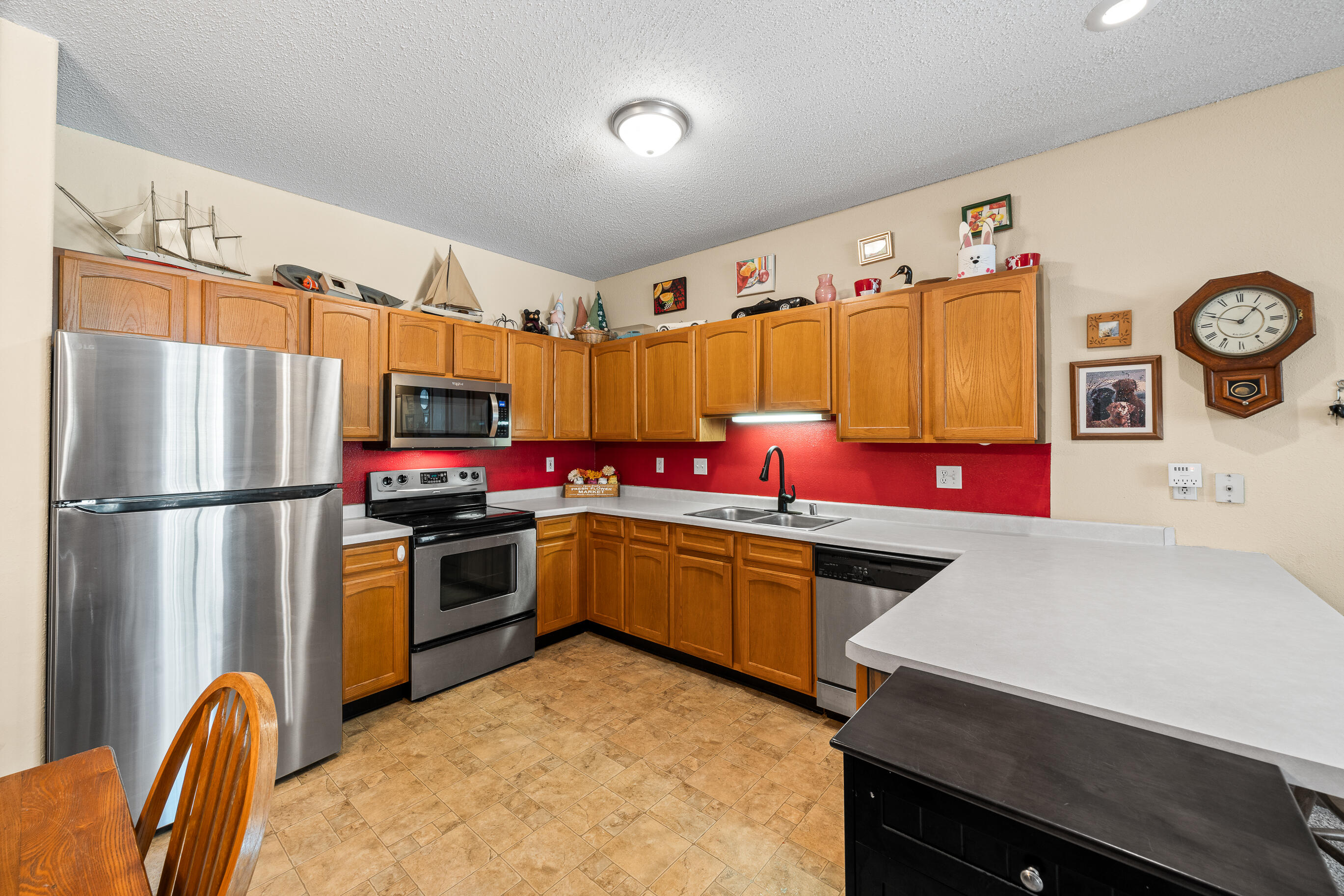 529 Lawson School Road, Unit 3 Delavan, WI 53115 - Photo 7 of 17 Kitchen