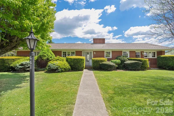 $499,500 | 441 Mulberry Street, Clyde, NC 28721