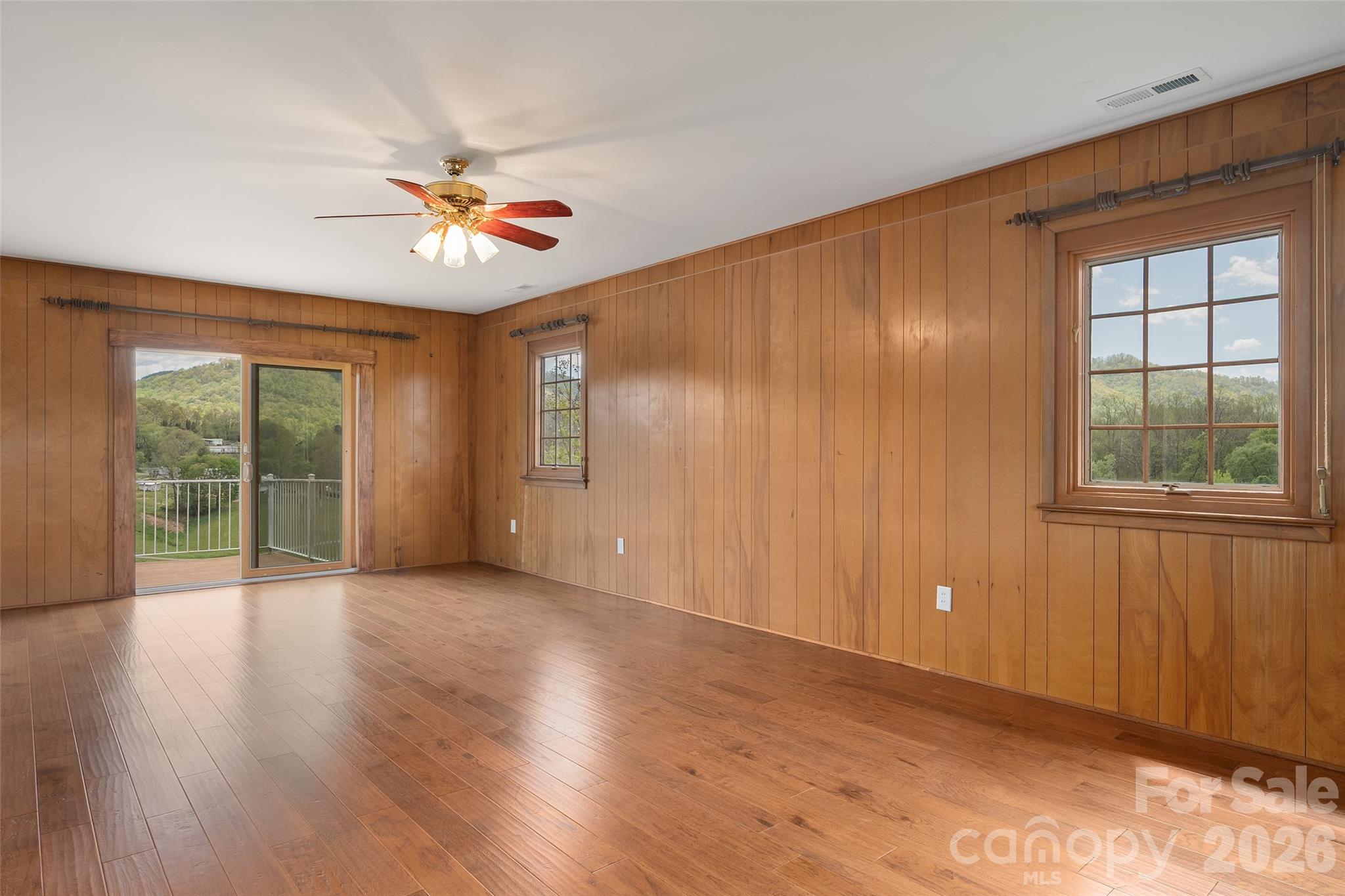441 Mulberry Street Clyde, NC 28721 - Photo 13 of 42