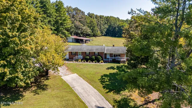 $420,000 | 1112 Highway 305, Athens, TN 37303