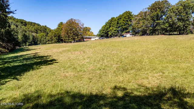 $420,000 | 1112 Highway 305, Athens, TN 37303
