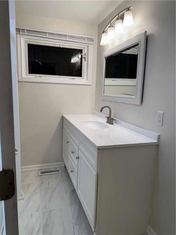 83 St Amelia Drive Tonawanda Town, NY 14150 - Photo 12 of 22