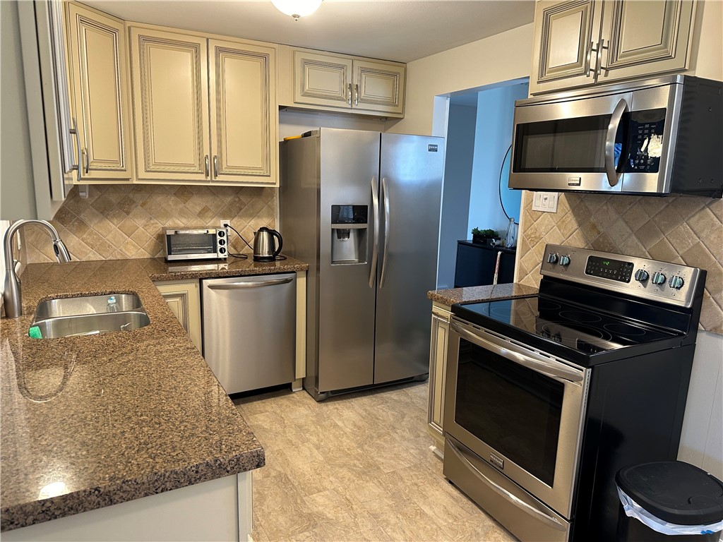 83 St Amelia Drive Tonawanda Town, NY 14150 - Photo 4 of 22