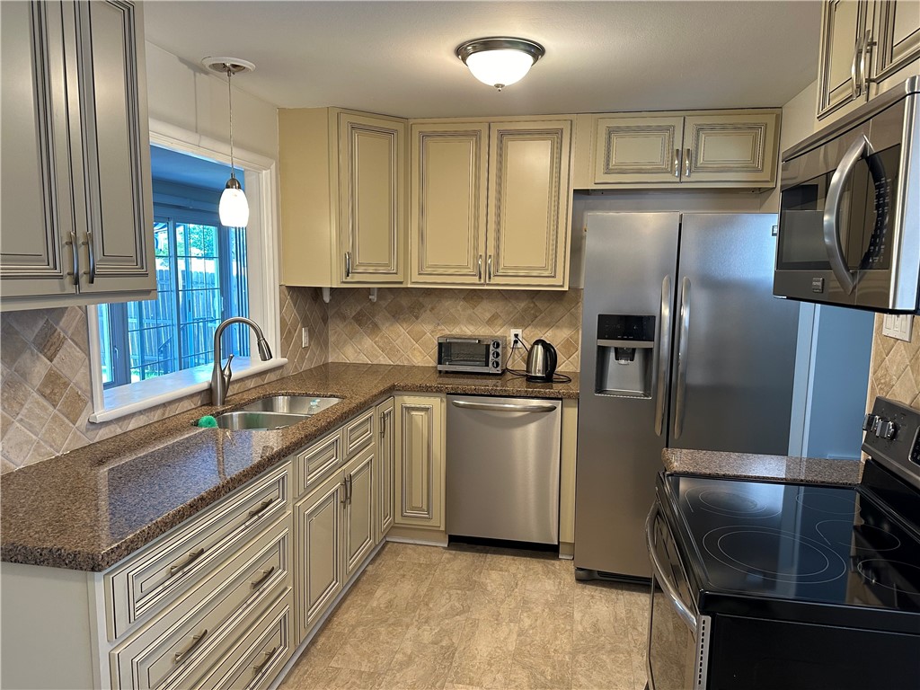 83 St Amelia Drive Tonawanda Town, NY 14150 - Photo 5 of 22