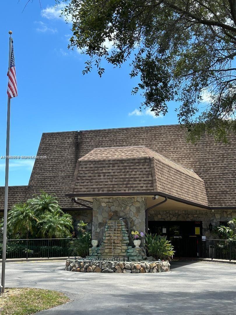 200 Gate Road, Unit 207 Hollywood, FL 33024 - Photo 15 of 27