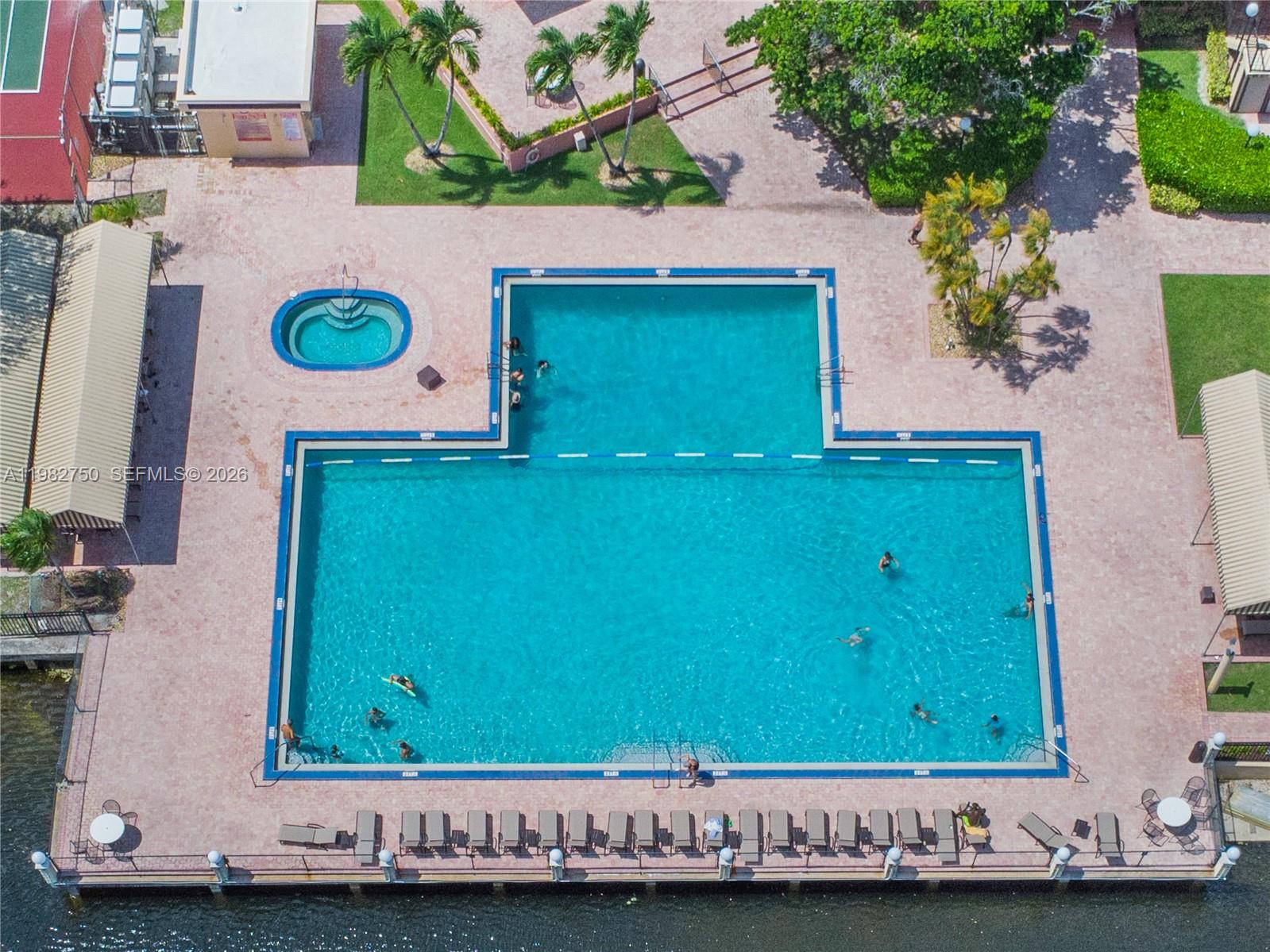 200 Gate Road, Unit 207 Hollywood, FL 33024 - Photo 16 of 27