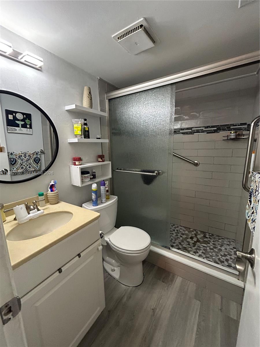200 Gate Road, Unit 207 Hollywood, FL 33024 - Photo 9 of 27