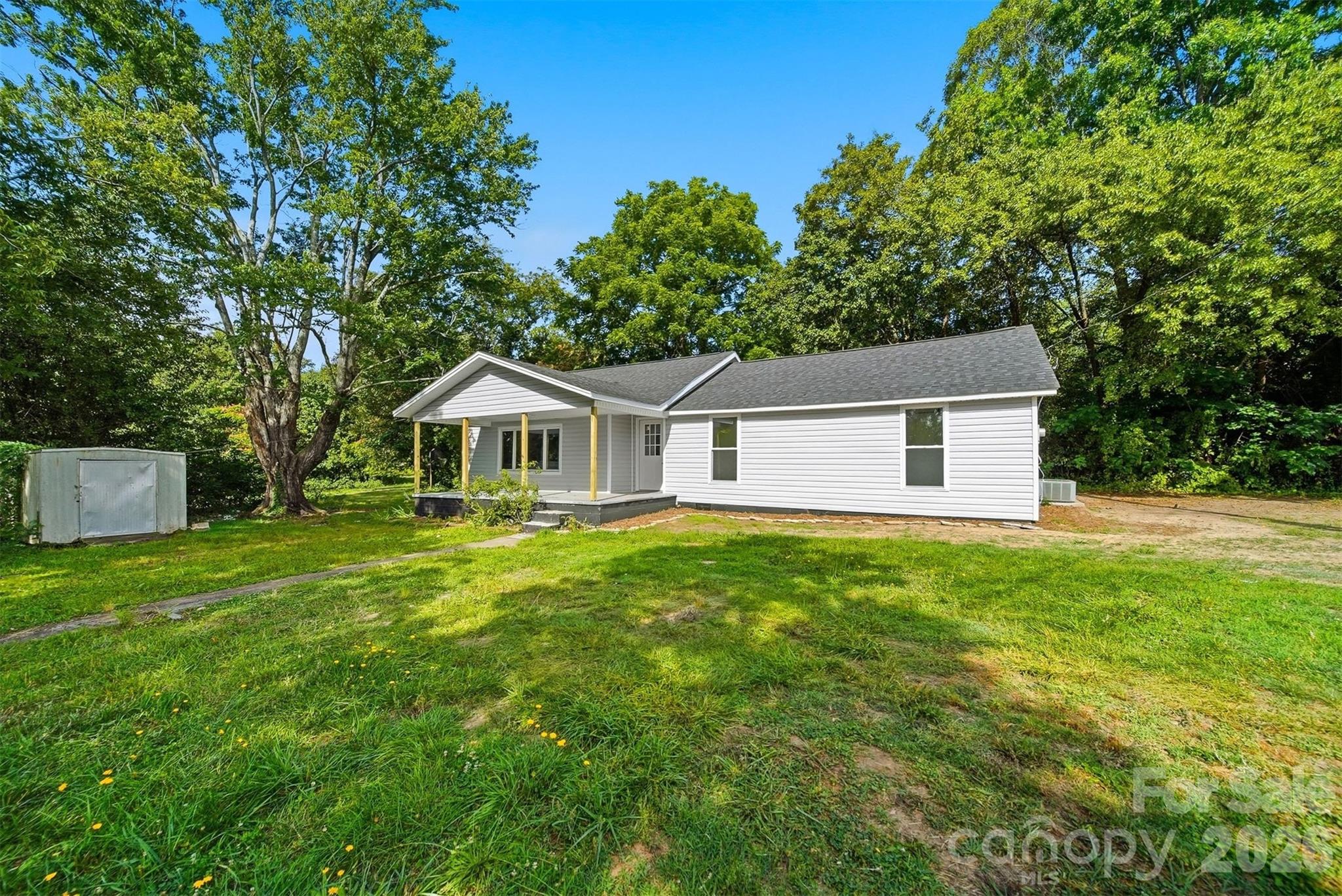 218 33rd Street Southwest Hickory, NC 28602 - Photo 21 of 26